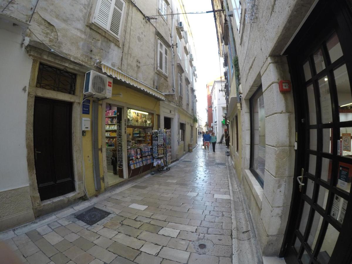 D Room Old Town Center Zadar Eksteriør billede